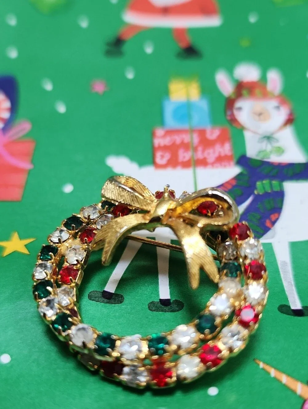 Christmas In July!! Festive Gold Wreath Brooch with Red, Green & White Stones